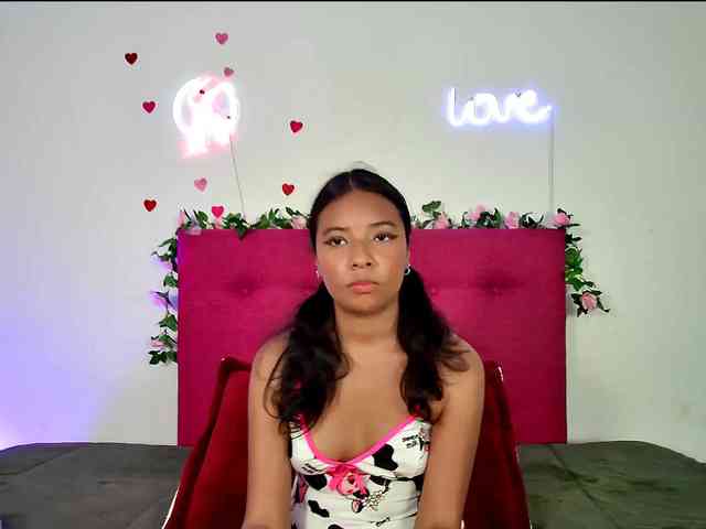 Ellie-Cute7 webcam