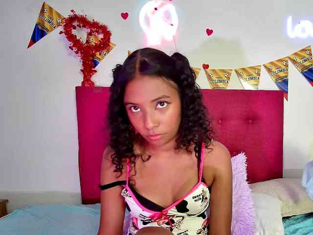 Ellie-Cute7 webcam