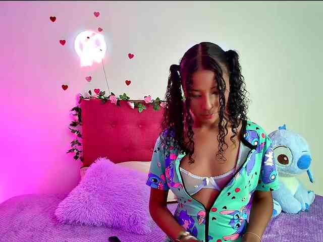 Ellie-Cute7 webcam