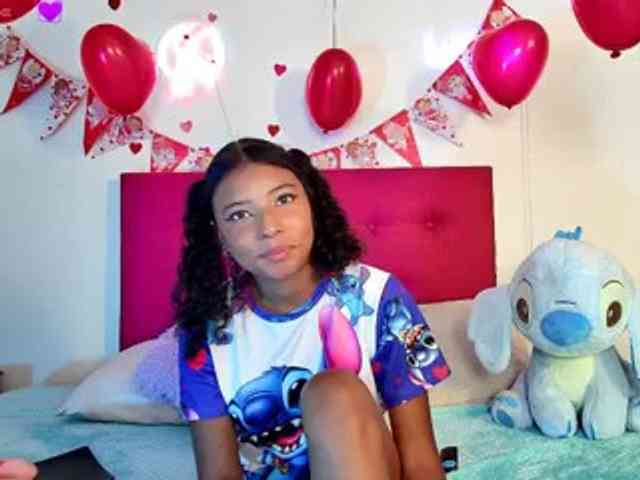 Ellie-Cute7 webcam