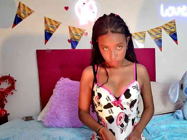 Ellie-Cute7 webcam