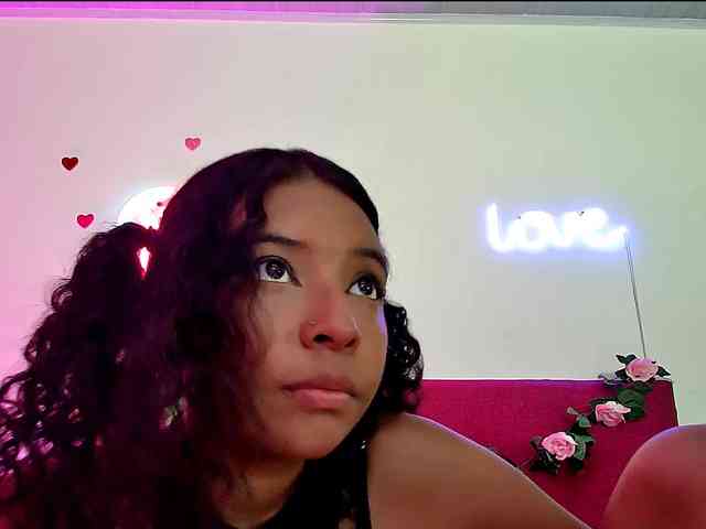 Ellie-Cute7 webcam