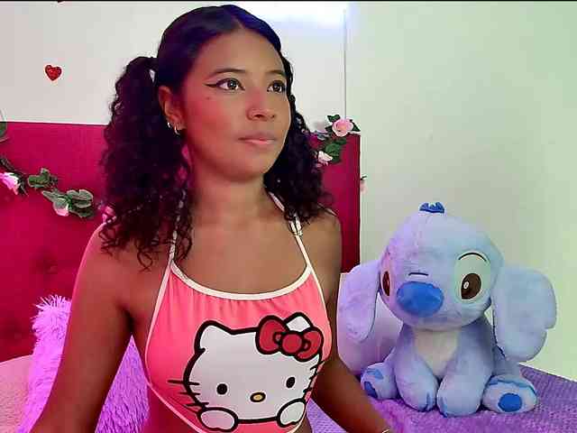 Ellie-Cute7