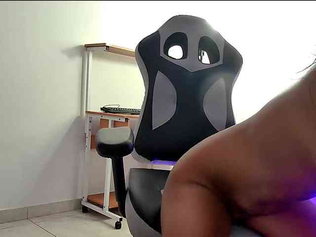 Ellie-Cute7 webcam