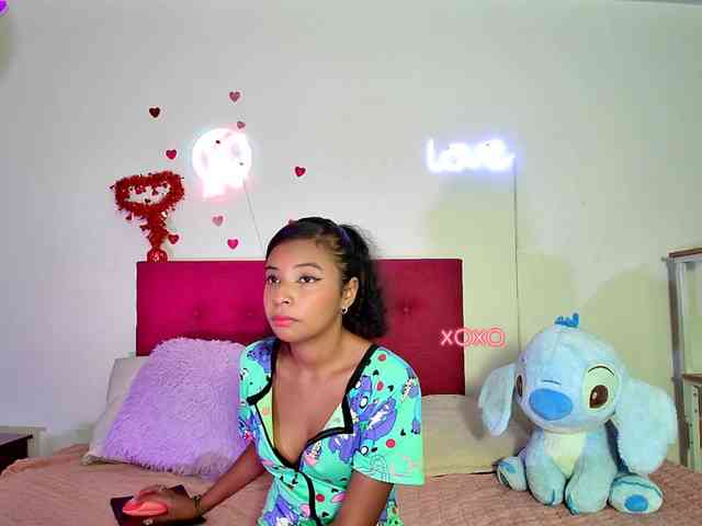 Ellie-Cute7 webcam