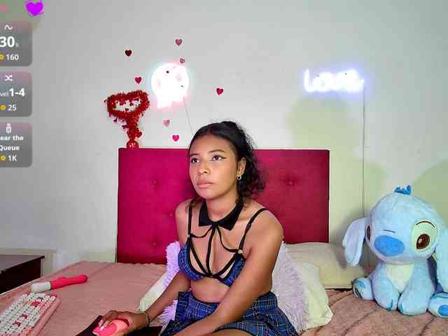 Ellie-Cute7