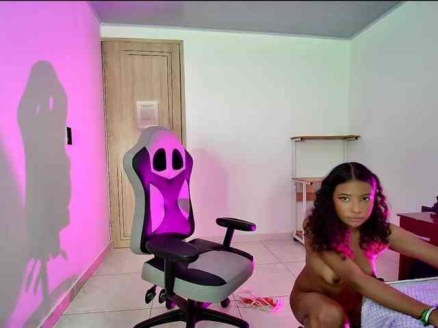 Ellie-Cute7 webcam