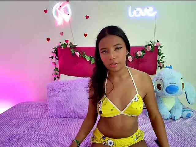 Ellie-Cute7 webcam