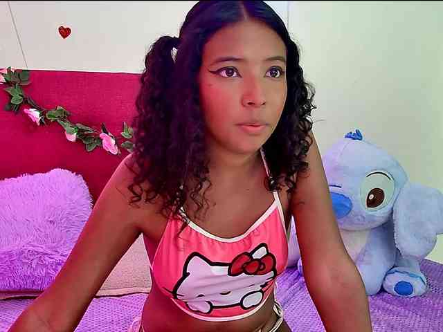 Ellie-Cute7 webcam