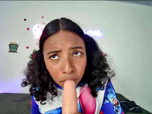 Ellie-Cute7 webcam