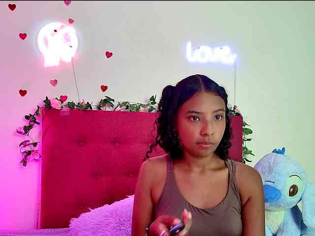 Ellie-Cute7 webcam