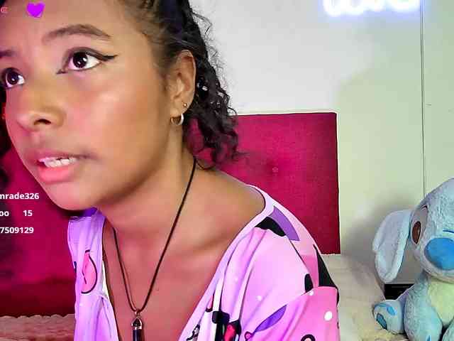 Ellie-Cute7 webcam