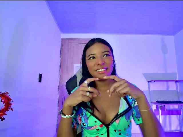 Ellie-Cute7 webcam