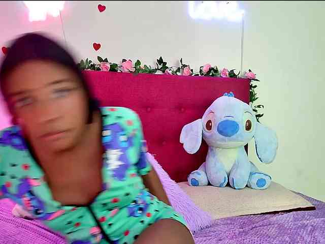 Ellie-Cute7 webcam