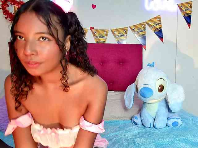 Modelo: Ellie-Cute7