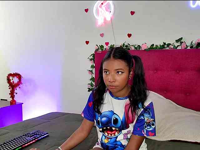 Ellie-Cute7 webcam