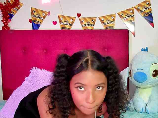 Ellie-Cute7 webcam