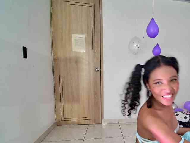 Ellie-Cute7 webcam
