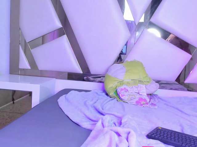 PhyllisDunbar Live Cam on BongaCams