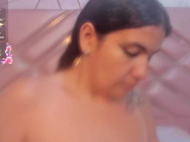 DianaSheren's BongaCams show and profile