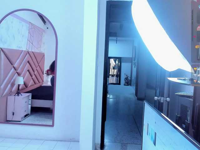 DianaSheren live webcam show