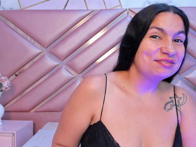 DianaSheren's BongaCams show and profile