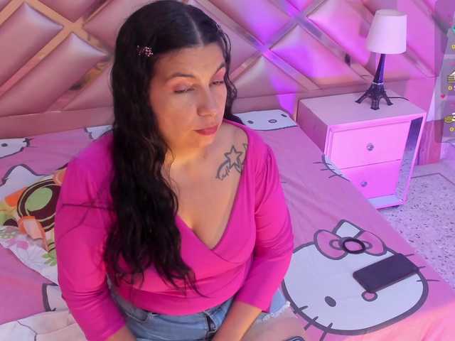 DianaSheren live webcam show