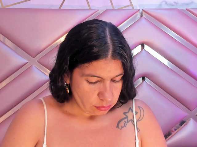 DianaSheren live cam on BongaCams