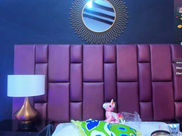 DianaSheren live webcam show