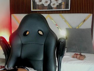 Slutty-Sucker Porn Show