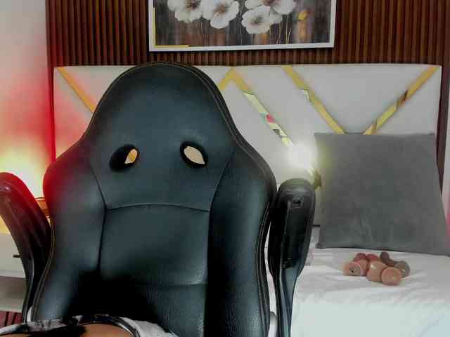 Slutty-Sucker webcam