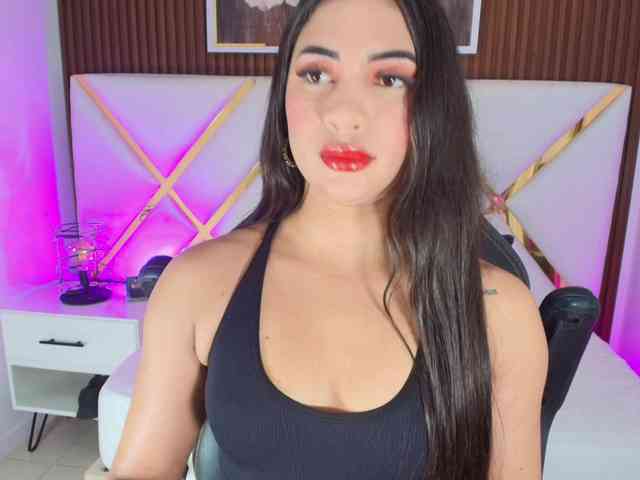 Slutty-Sucker webcam