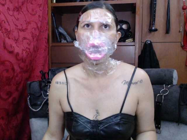 sachaclinford live cam on BongaCams