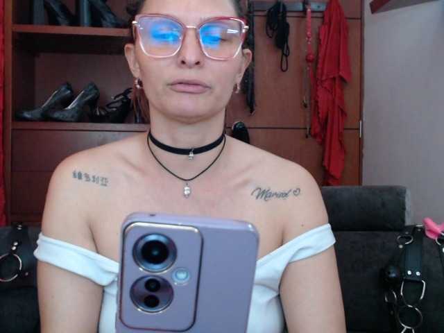 sachaclinford live cam on BongaCams