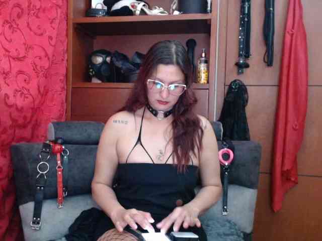 sachaclinford webcam