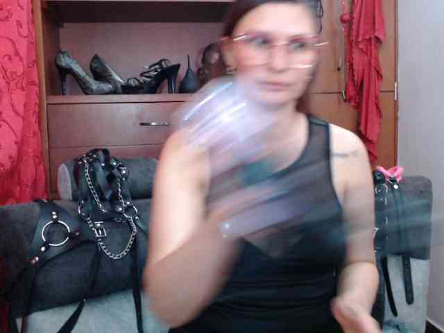 sachaclinford webcam