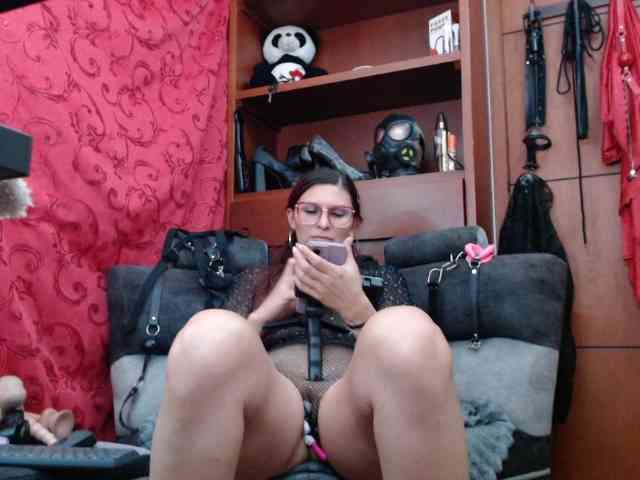 sachaclinford webcam