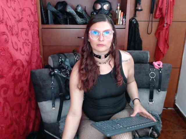 sachaclinford webcam