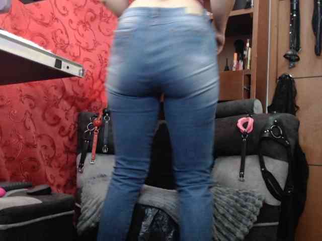 sachaclinford webcam