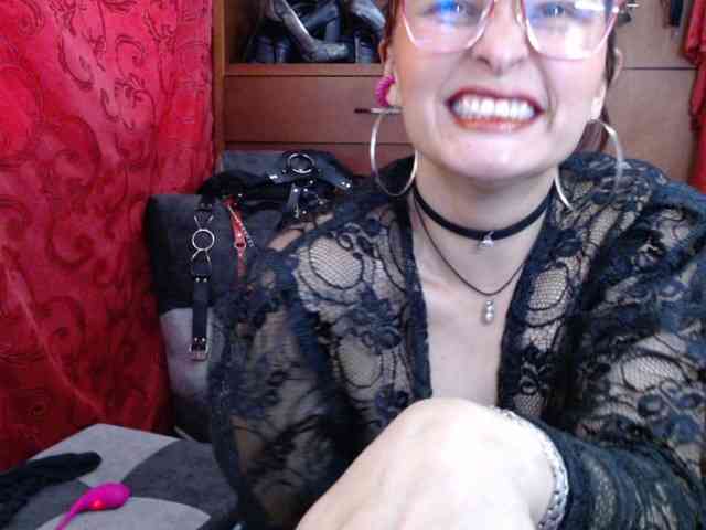 sachaclinford webcam