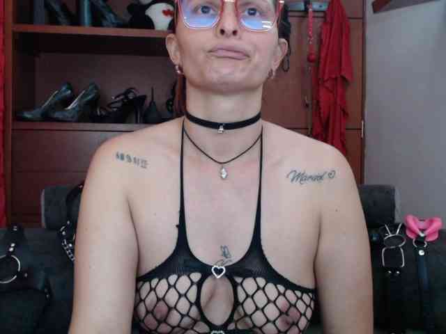 sachaclinford webcam