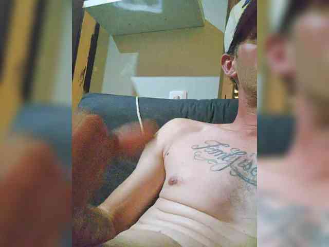 VelvetMaskDuo webcam