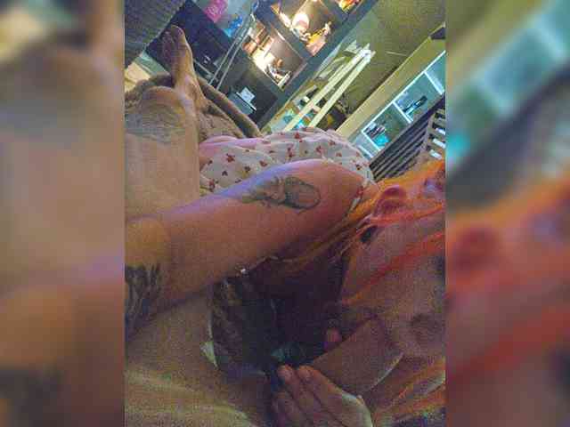 VelvetMaskDuo webcam