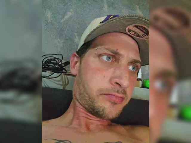DaddyandHisDoll webcam
