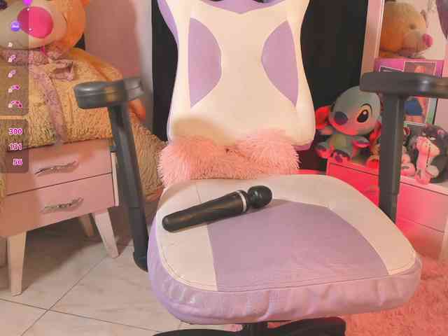 ashleyy-art11 webcam