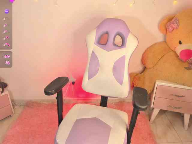 Modèle: ashleyy-art11