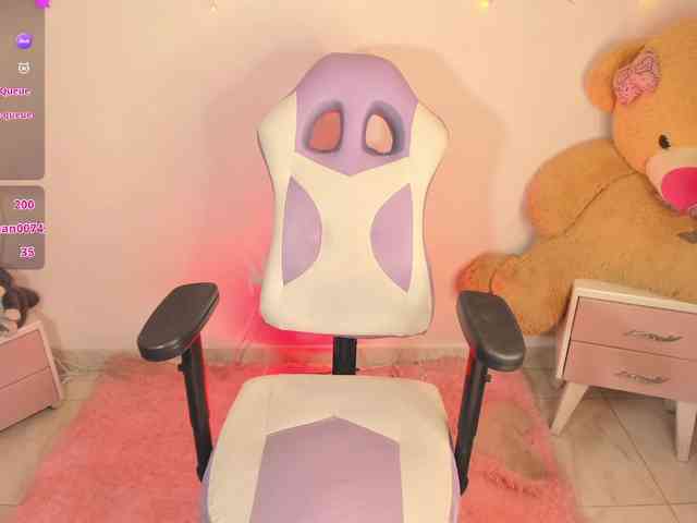 ashleyy-art11 webcam