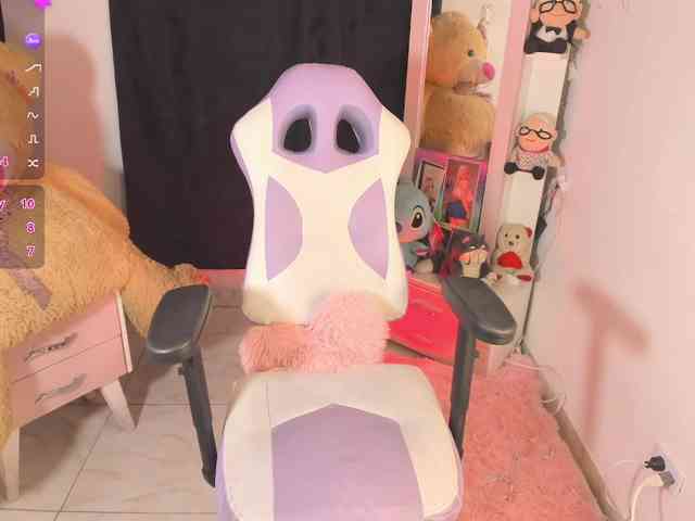 ashleyy-art11 webcam
