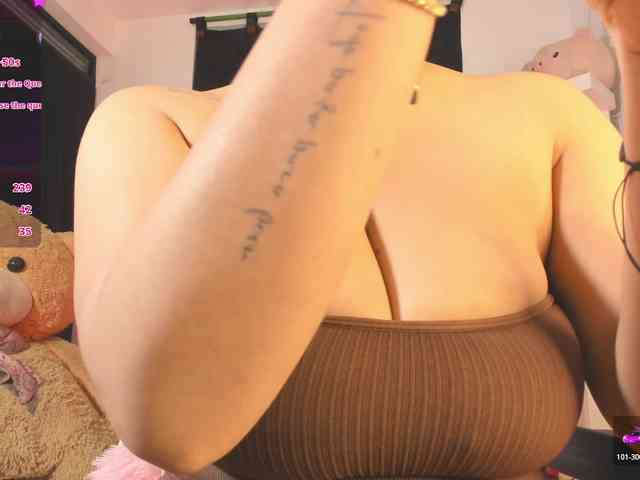 ashleyy-art11 webcam