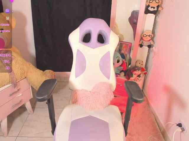 ashleyy-art11 webcam